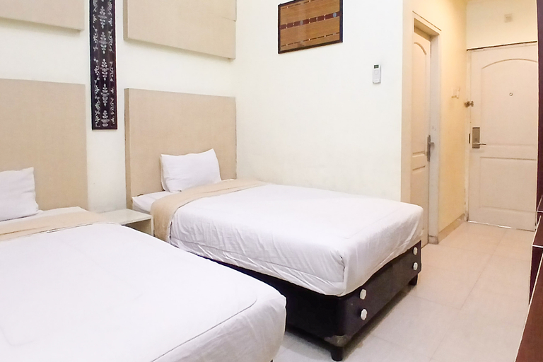 Bedroom 3, BIB & LANG Guest House RedPartner, Kupang