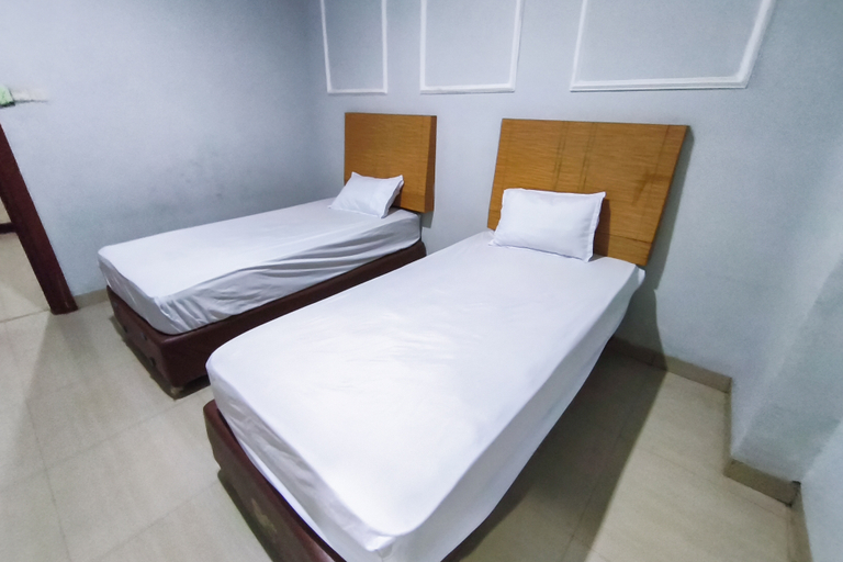 Bedroom 3, RedDoorz near Nipah Mall Makassar, Makassar