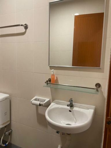 Bathroom 5, Swing & Pillows @ Koptown Bangsar, Kuala Lumpur, Kuala Lumpur