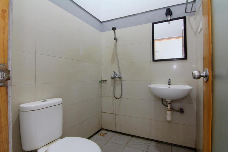 Bathroom 5, Fort Hotel Jogja, Bantul