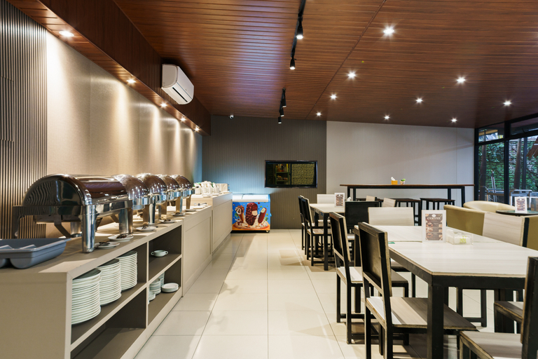 Food & Drinks 5, Sunerra Express Putra Mulia Hotel Medan, Medan