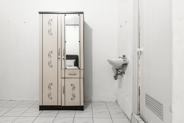 Others 5, RedDoorz near Pondok Indah Water Park, South Jakarta
