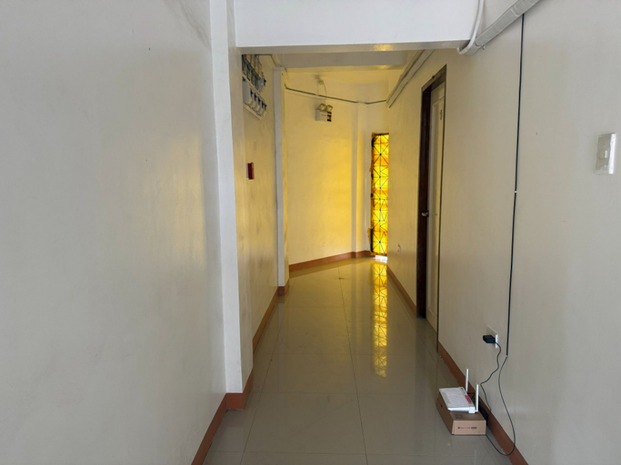 Hallway 5, Teresita Travellers Inn Property, Pavia