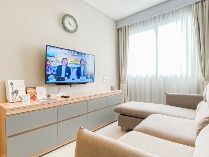 Living Room 3, Well Designed 2BR Royal Sentul Park Apartment By Travelio, Bogor