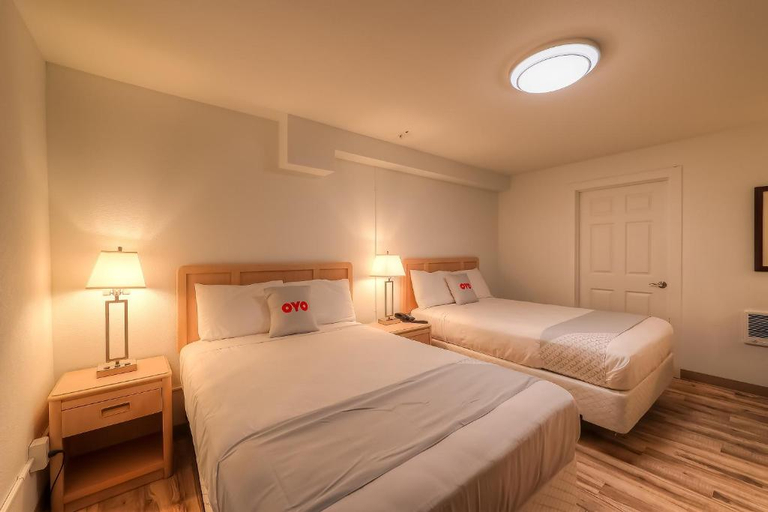 Bedroom 4, Newport Inn By OYO - Hwy 101, Lincoln