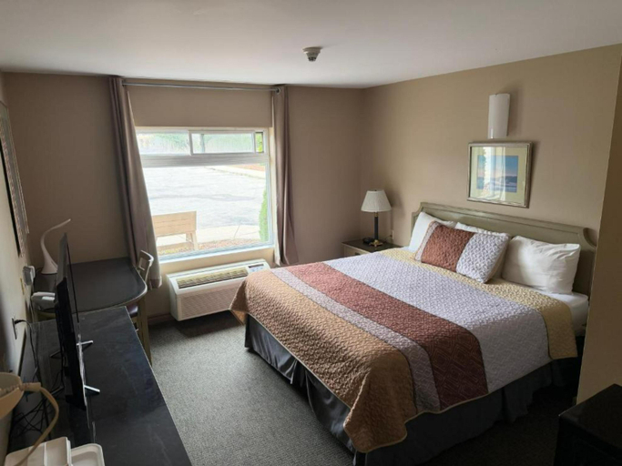 Bedroom 3, London Travel Inn, Middlesex