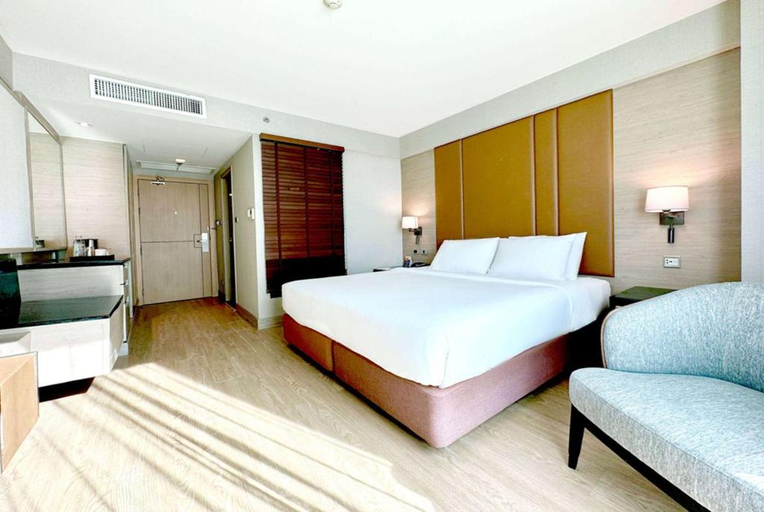 Bedroom 3, Ramada Graand Swiss Sukhumvit 11, Baden