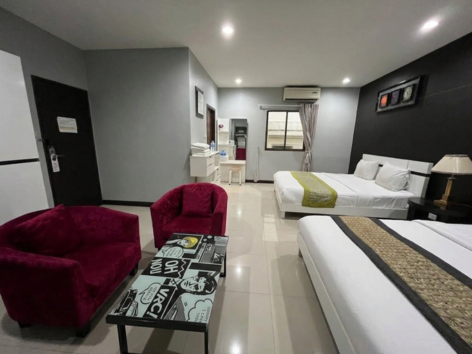 Bedroom 1, Golden Star Pattaya, Pattaya