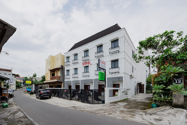 Exterior 4, Urbanview TeBeYe Syariah UNS Solo, Solo