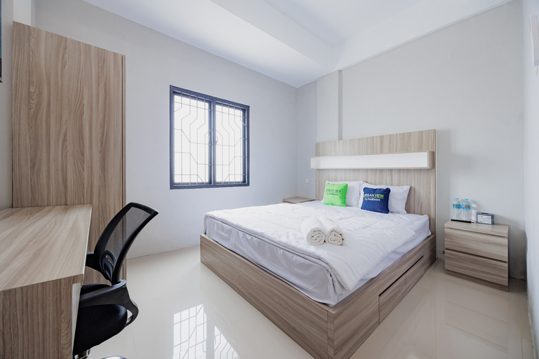 Bedroom 1, Urbanview TeBeYe Syariah UNS Solo, Solo