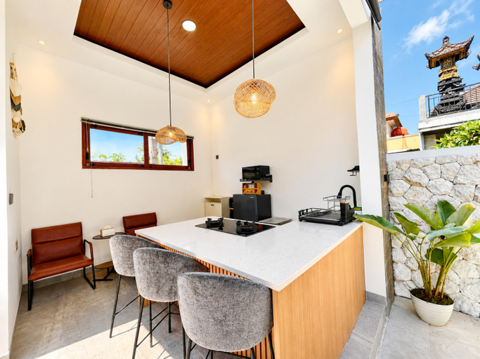 Living Room 4, Chandana Modern Tropical Villa - Entire Private Villa with 2 Bedrooms, Badung