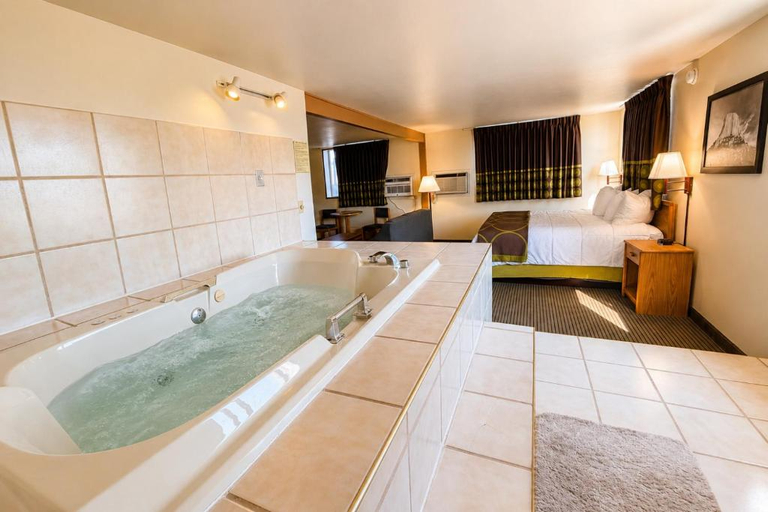Others 4, Fairbridge Inn And Suites, Lawrence