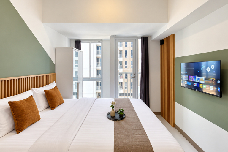 Bedroom 4, Everyday Comfort Studio at Apartment Tokyo Riverside PIK 2 By Travelio, Tangerang