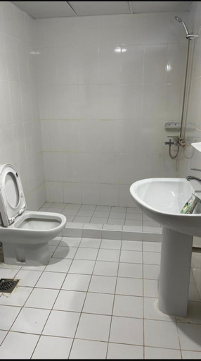 Bathroom 4, Capsule Holiday, Dubai