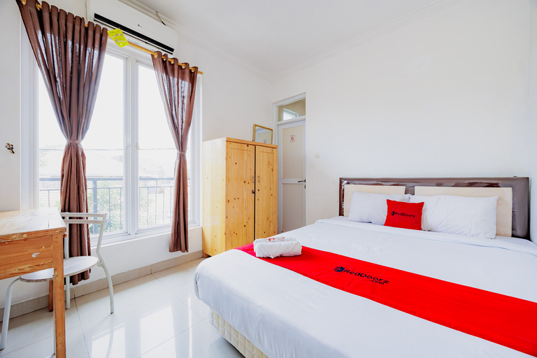 Others 1, RedDoorz Syariah Plus near Pancoran 2, South Jakarta