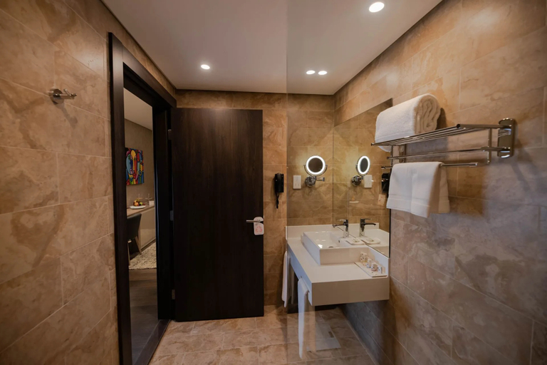 Bathroom 5, Swiss-Belboutique Bneid Al Gar, Kuwait City