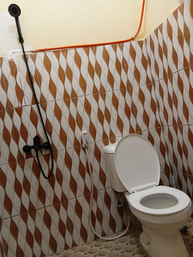 Bathroom 5, CHRISTIAN HOMESTAY, West Manggarai