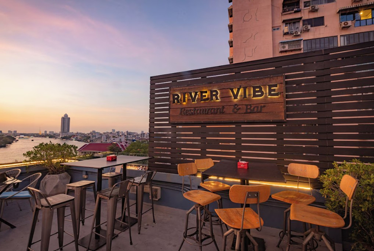 Food & Drinks 5, River View Residence, Samphantawong