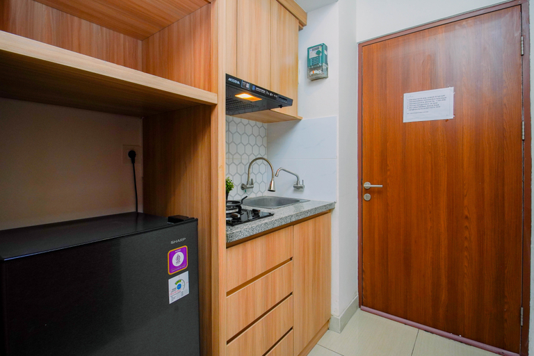 Others 4, Bright and Nice Studio Room at Apartment Grand Kamala Lagoon By Travelio, Bekasi