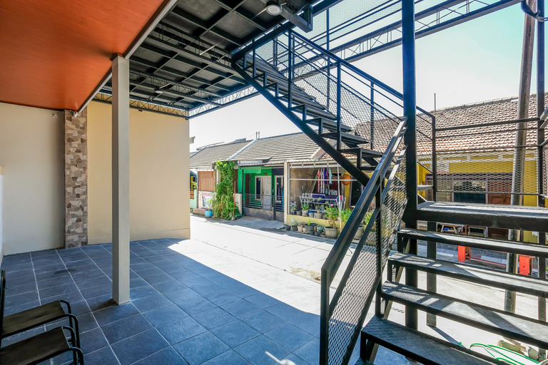Others 5, RedDoorz Syariah near UNIMUS 3 Semarang, Semarang