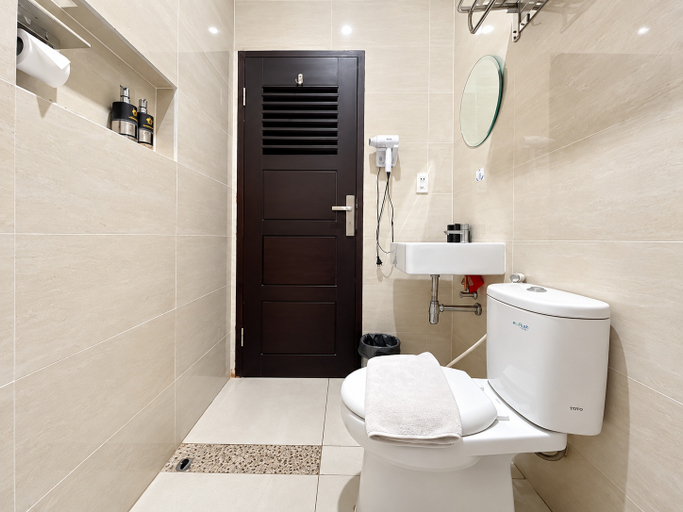 Bathroom 4, Queen Parrona Hotel, North Tapanuli
