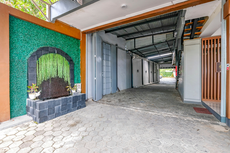 Others 5, RedDoorz near GOR Satria 3, Banyumas