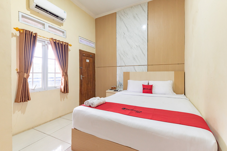 Others 1, RedDoorz Near Alun Alun Slawi, Tegal