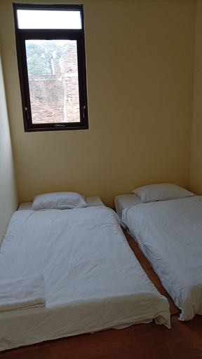 Others 5, Lembah Tidar Guest House, Magelang