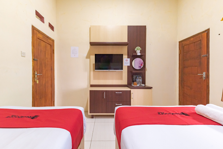 Bedroom 4, RedDoorz Near Alun Alun Slawi, Tegal