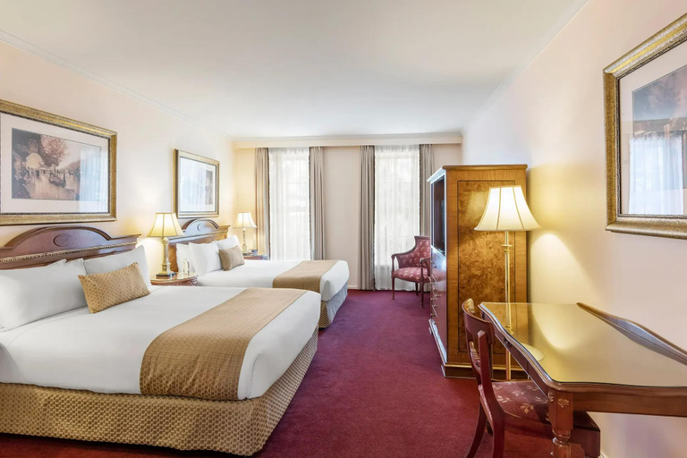 Bedroom 4, Canterbury International Hotel, Melbourne
