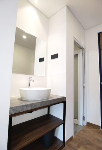 Bathroom 4, Djanti Residence, Bantul