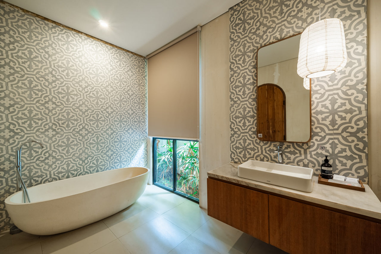 Bathroom 4, Abangan Palace Ubud - Jungle View, Gianyar