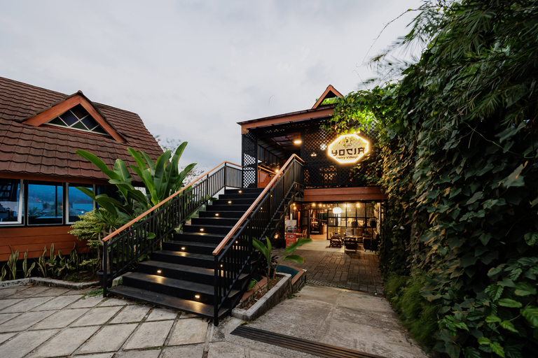 Others 2, RedDoorz @ Yocia Village Ciawi, Bogor