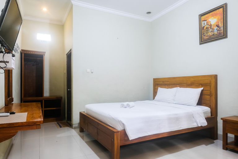 Bedroom 1, Joglo Manggisan Syariah Kotagede Mitra RedDoorz, Bantul