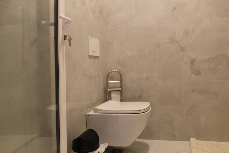 Bathroom 4, Star Hotel Astir, Tiranës