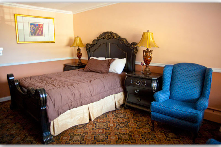 Bedroom 5, The Classic Horseshoe Bay Motel, Greater Vancouver