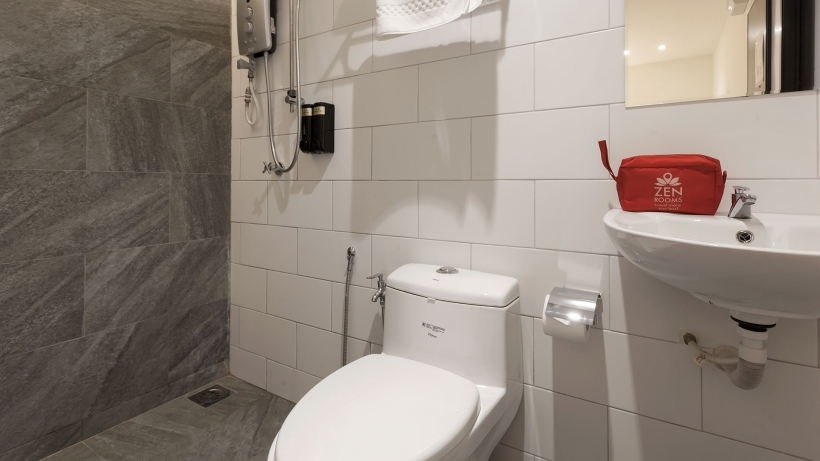 Bathroom, ZEN Rooms Titiwangsa Sentral, Kuala Lumpur