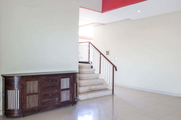 Public Area 5, RedDoorz @ Danau Tondano Sanur, Denpasar