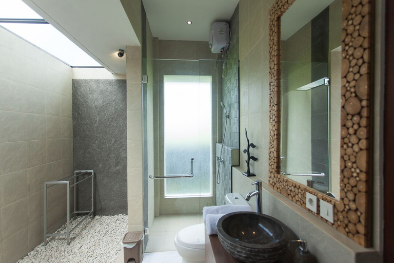 Bathroom, Aranata Ubud Stunning Cozy 4BR-Private Pool Villa, Gianyar