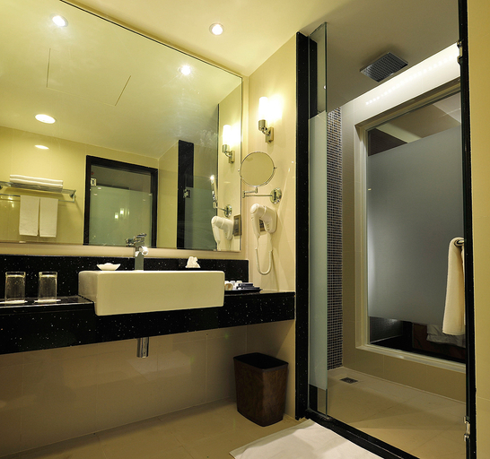 Bathroom 4, Paradise Suite at SCSP, Jalan Ming Garden, Kota Kinabalu