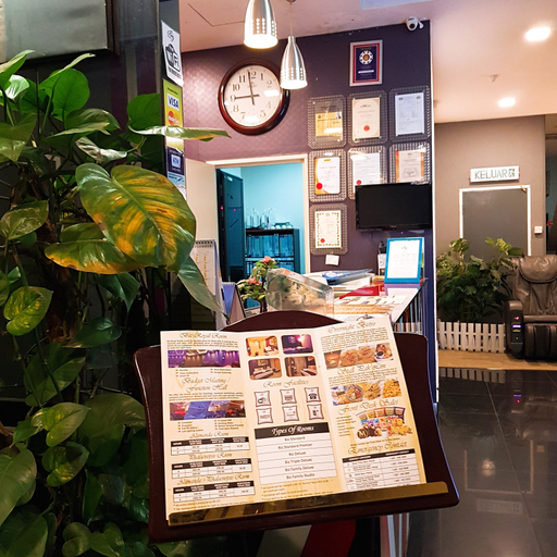 Food & Drinks, Perfect gateaway for big families, Batu Pahat