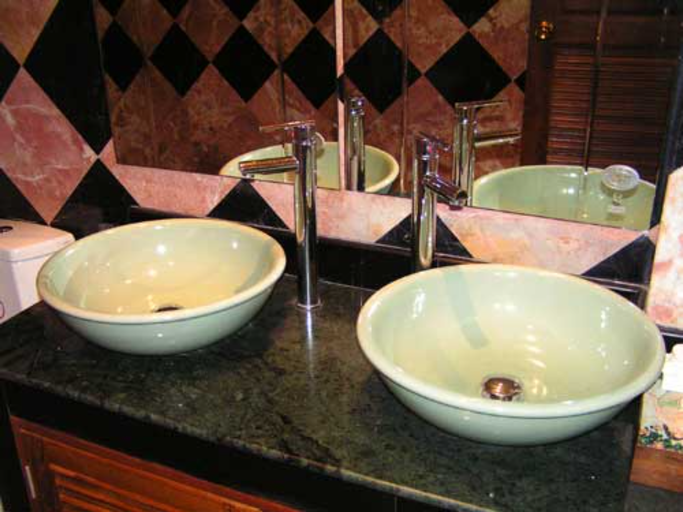 Bathroom 4, PRINCE EDOUARD APARTMENTS RESORT, Pulau Phuket
