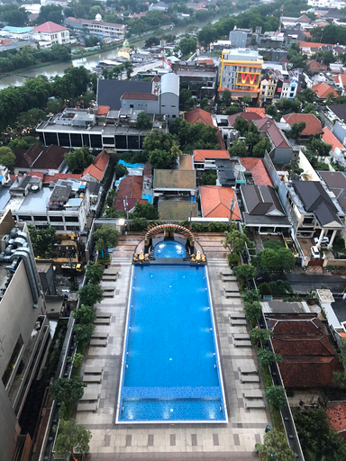 Scenic Modern 2BR Trillium Residence By Travelio, Surabaya