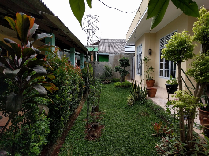 Exterior & Views, Akomurasih Guest House (temporarily closed), South Tangerang