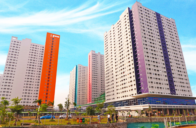 Trendy 2BR Green Pramuka Apartment, Central Jakarta