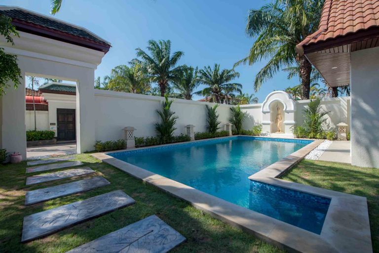 Sport & Beauty 2, Lorin Villa 4BR with Private Pool, Pattaya