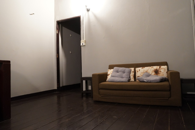 Public Area 3, Norch's Hostel, Phra Nakhon
