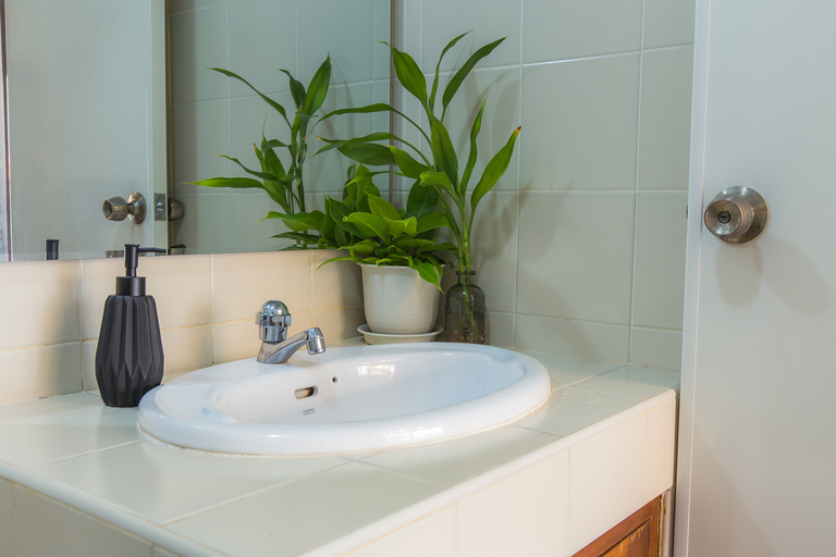 Bathroom 4, The Little Siri, Muang Chiang Mai