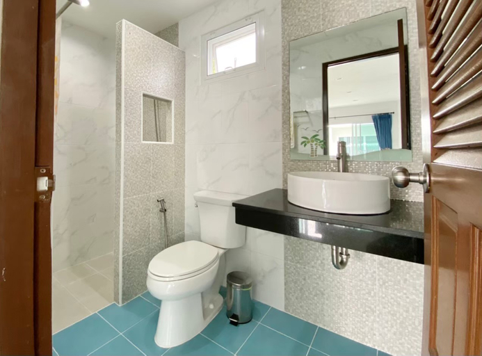 Bathroom, Jai House Phuket, Pulau Phuket