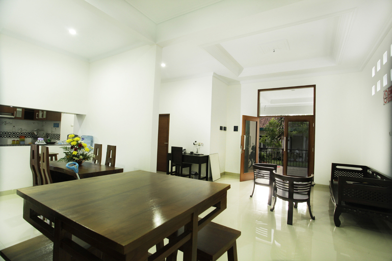 Dining Room, Andelis Homestay, Sleman